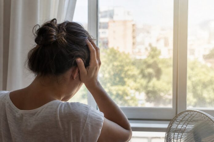 magicmoments_three-weather-related-migraine-triggers-may-be-making-headac Three Weather-Related Migraine Triggers May Be Making Headaches Worse, Study Finds